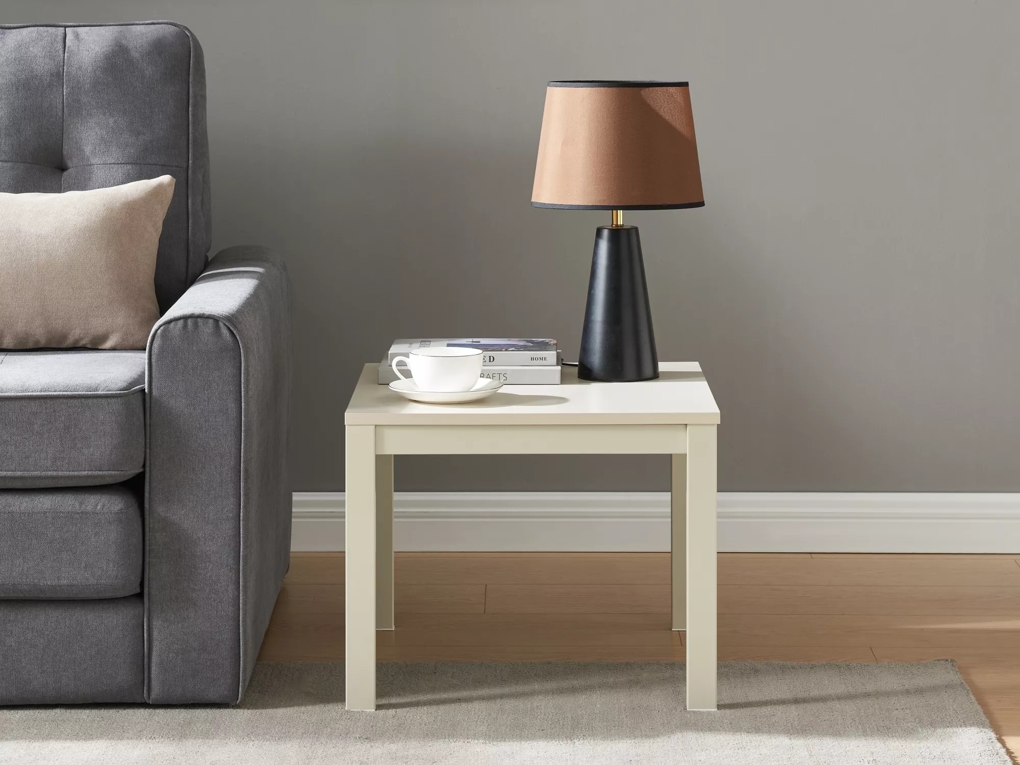 Журнальный столик Lortene 107