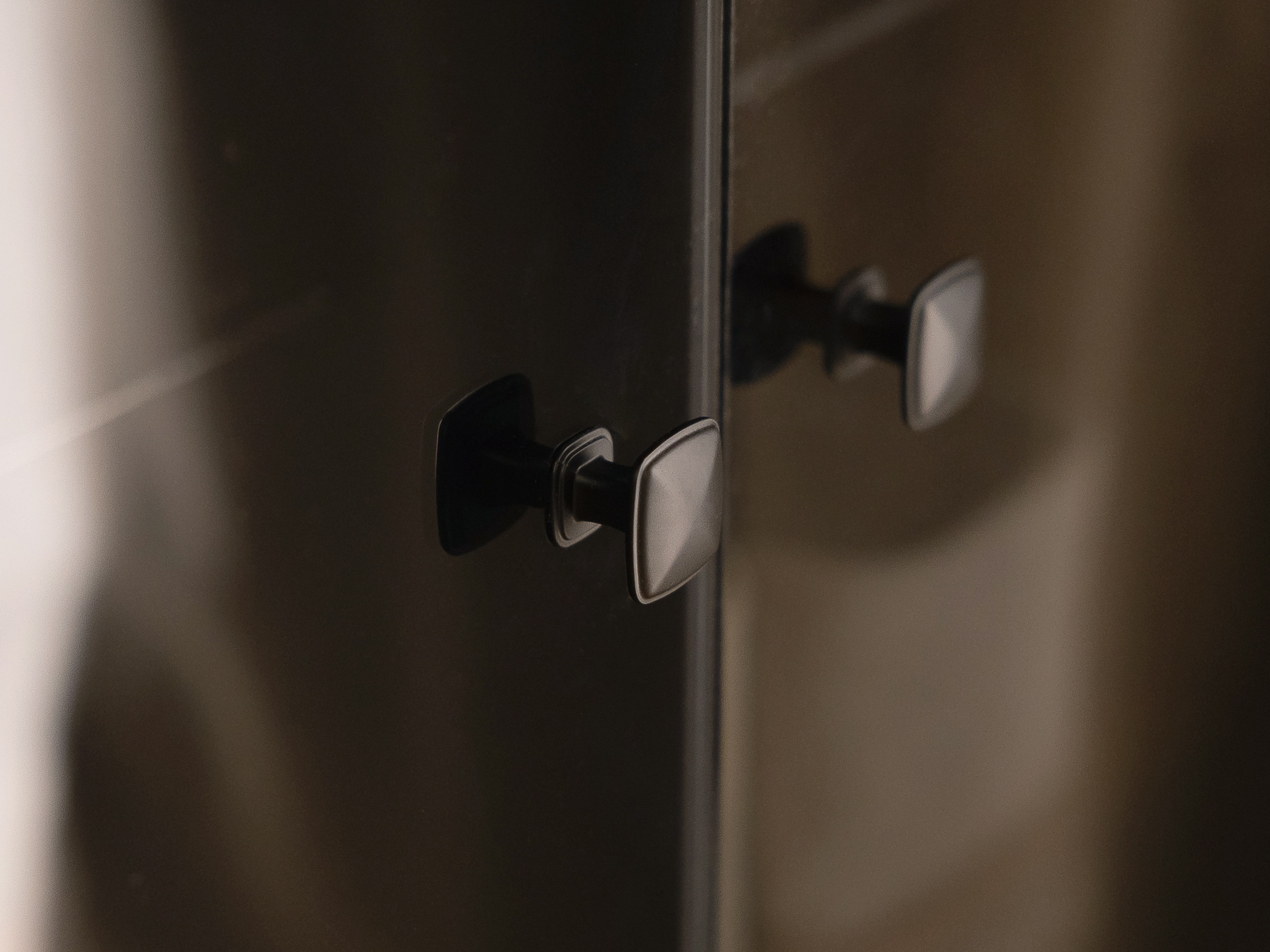 Шкафчик Cornovu 102