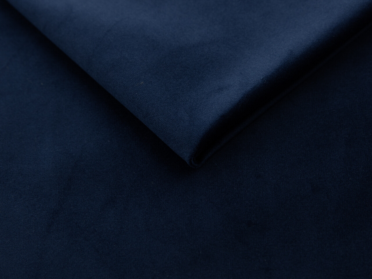 Krēsls Clovis 100 (Magic Velvet 2216)