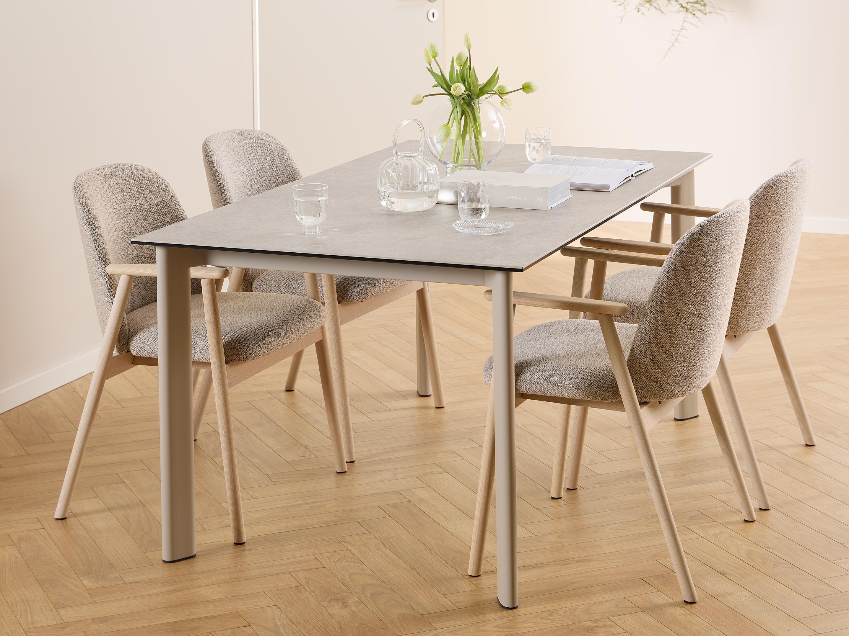 Krēsls Norsica 890 (Bēšs + Gaišs koks)