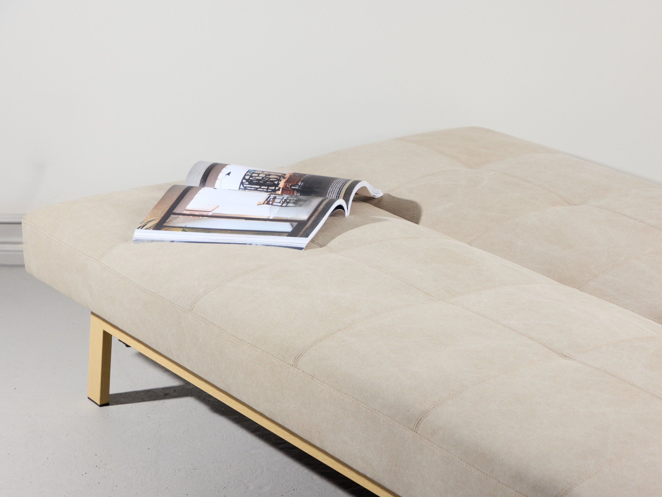 Dīvāns gulta Dallas 1710 (Bēšs + Ozols)