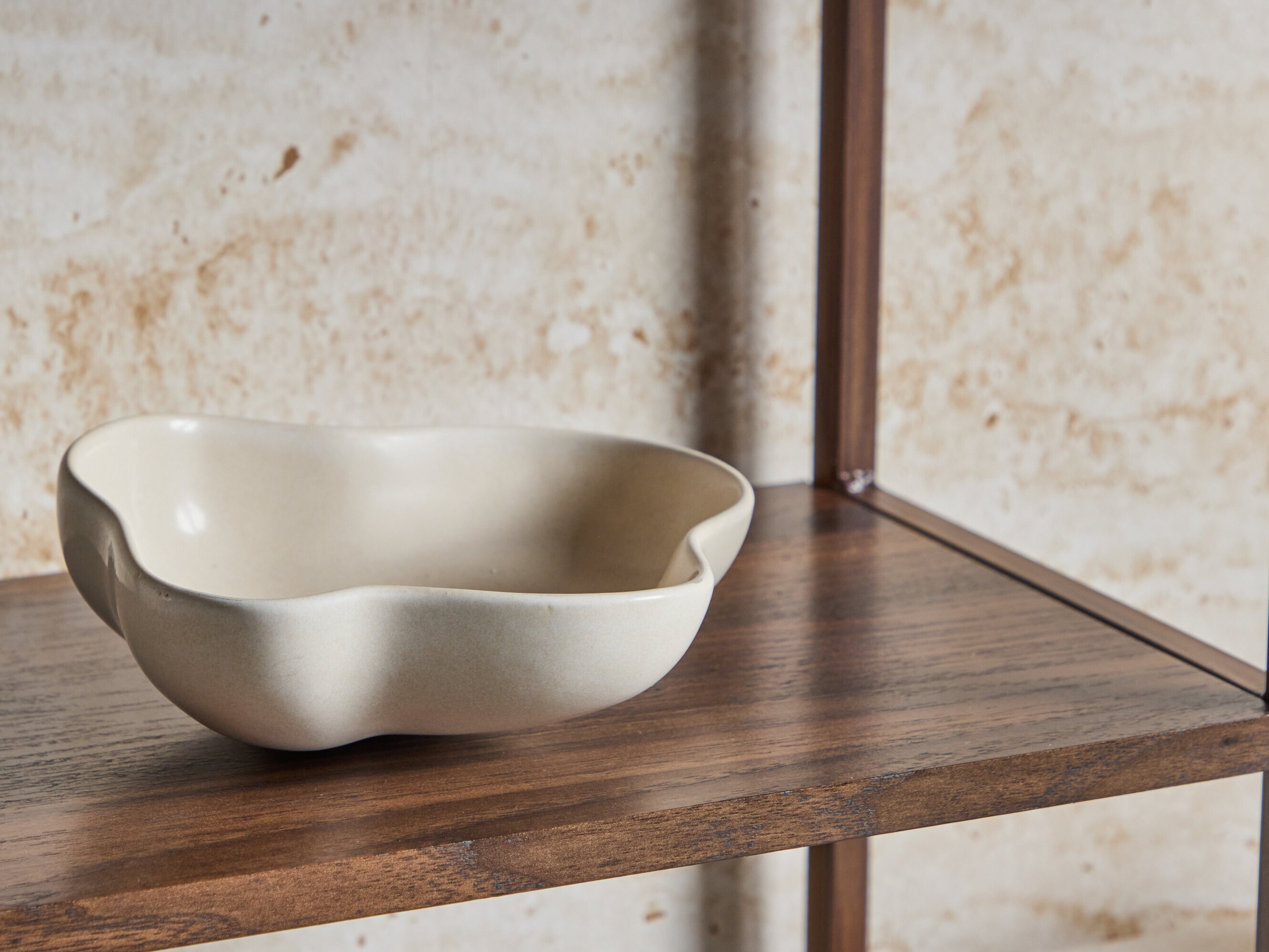 Plaukts Dallas 4940 (Riekstkoks)