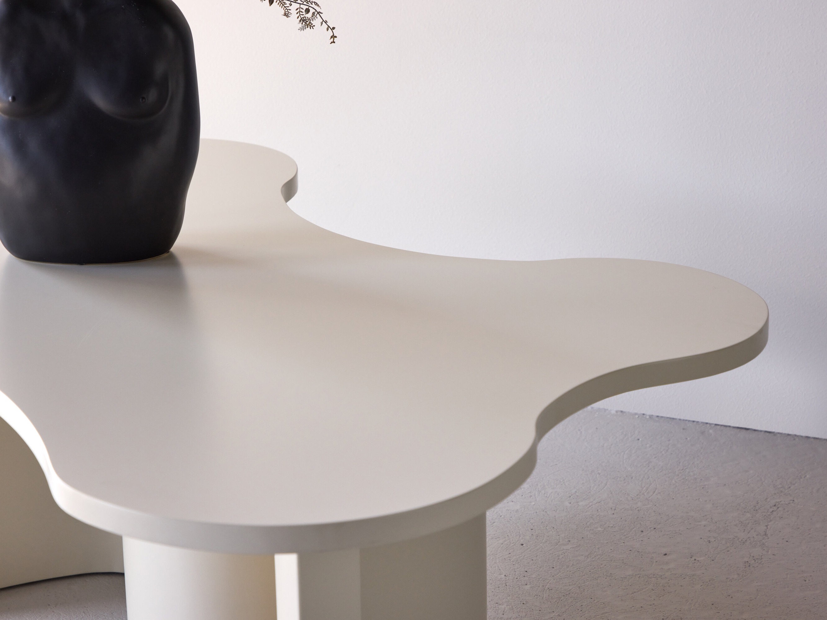 Žurnālu galdiņš Dallas 4944