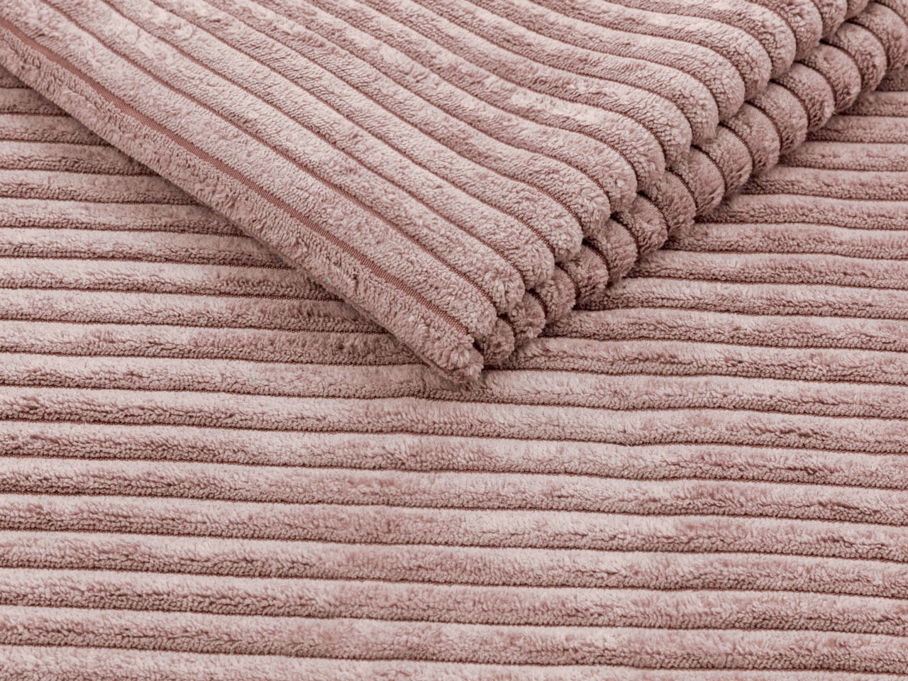 Dīvāns gulta Boston 758