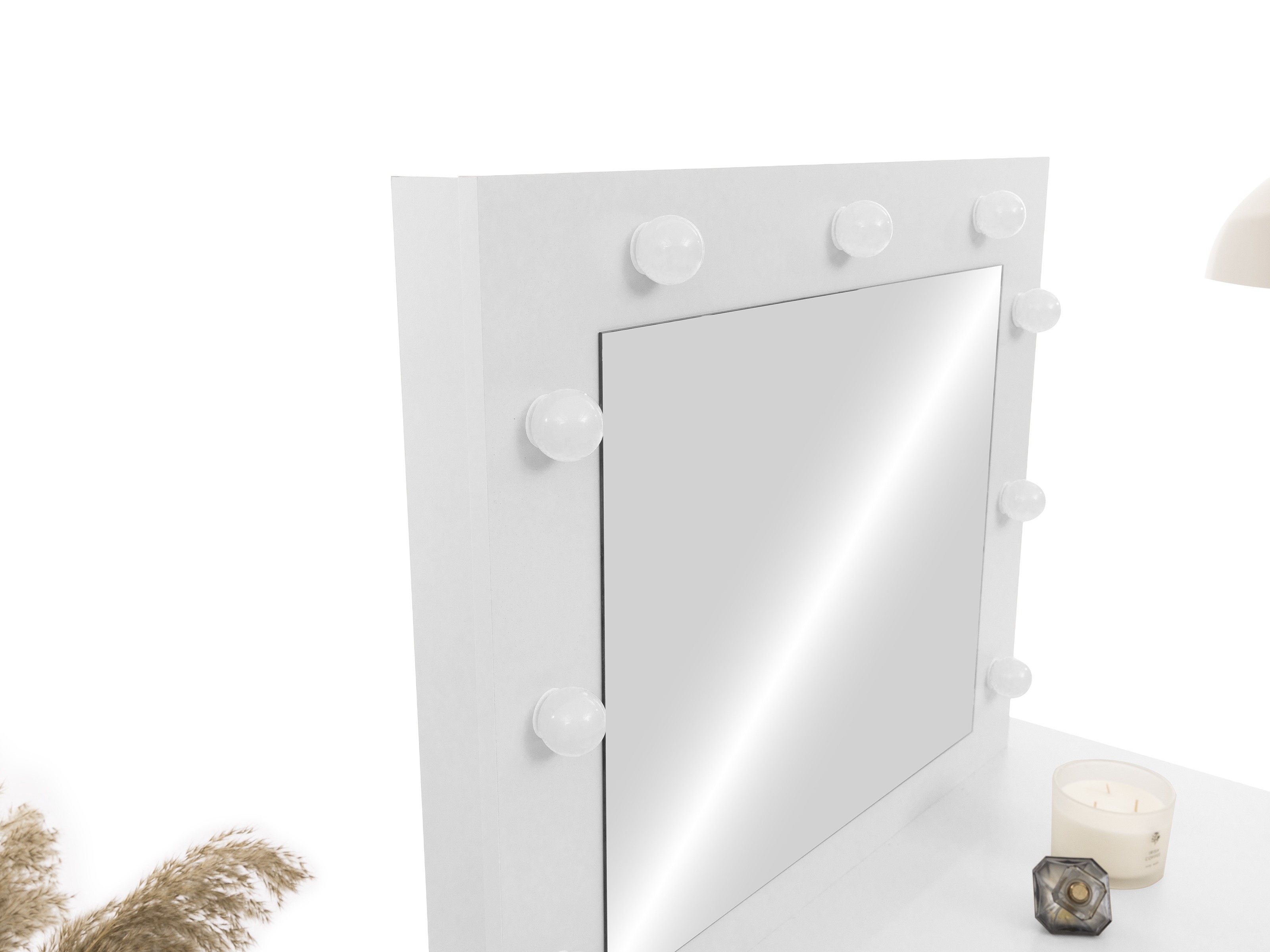 Grima galds Murrieta 194 (Balts)