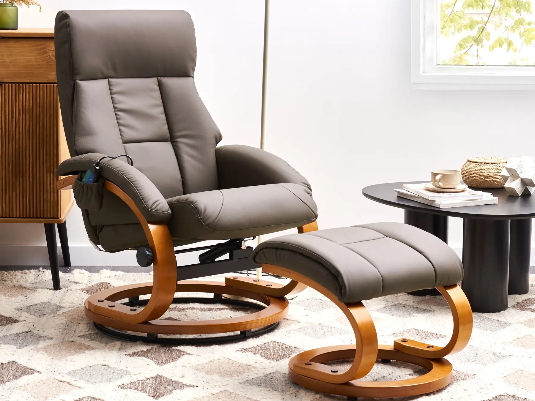 Krēsls Berwyn 877 (Brūns)