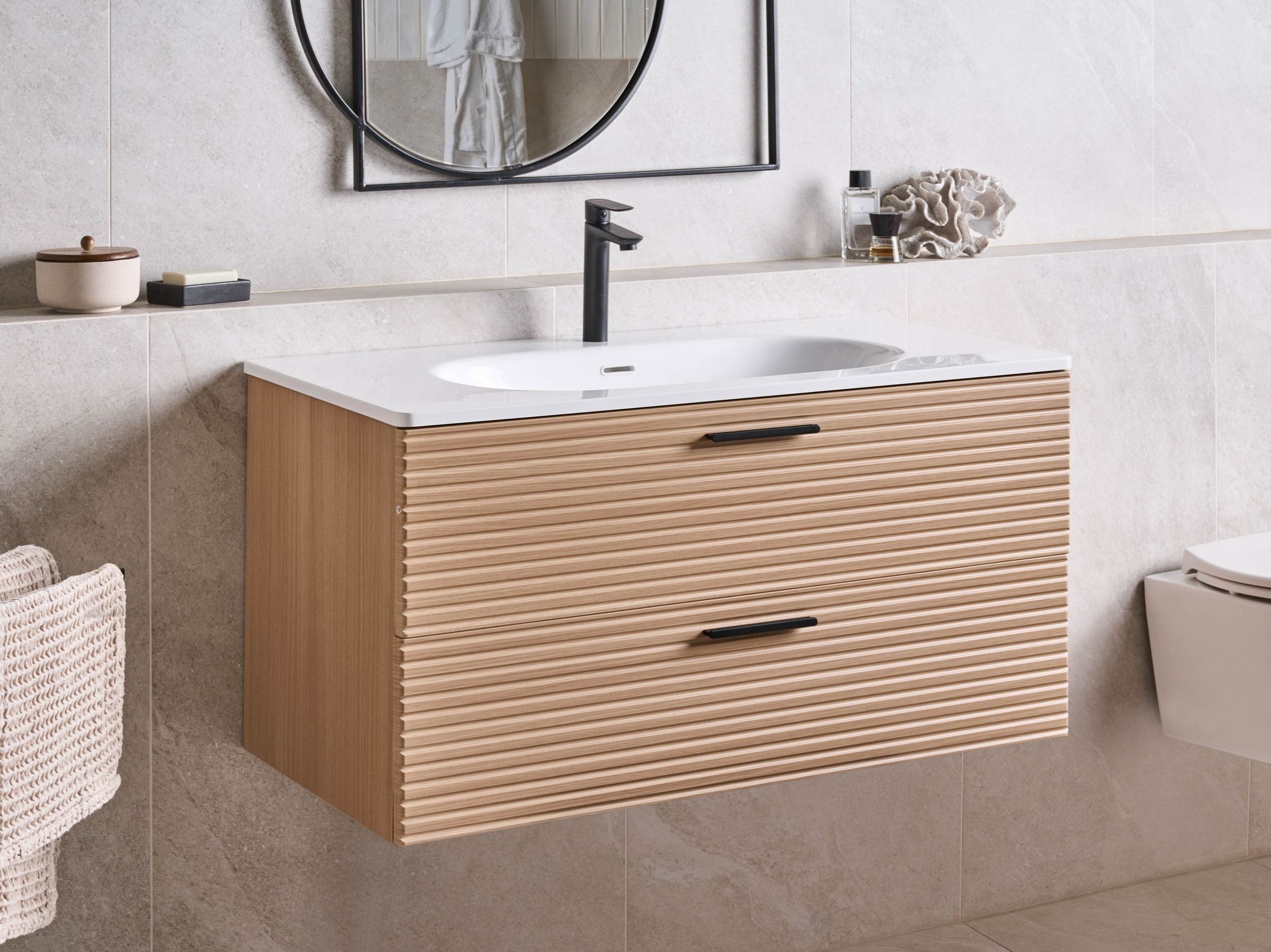 Piekarams vannas istabas skapītis izlietnei Berwyn 2874