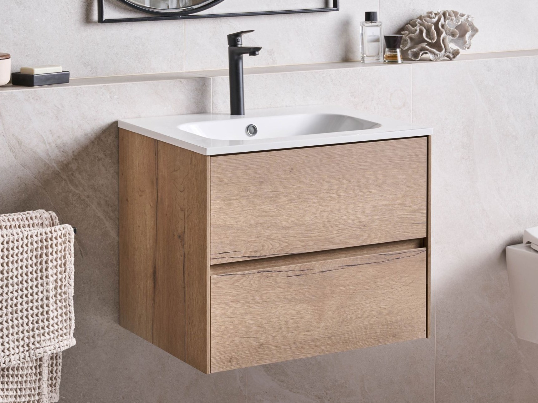 Piekarams vannas istabas skapītis izlietnei Berwyn 2886