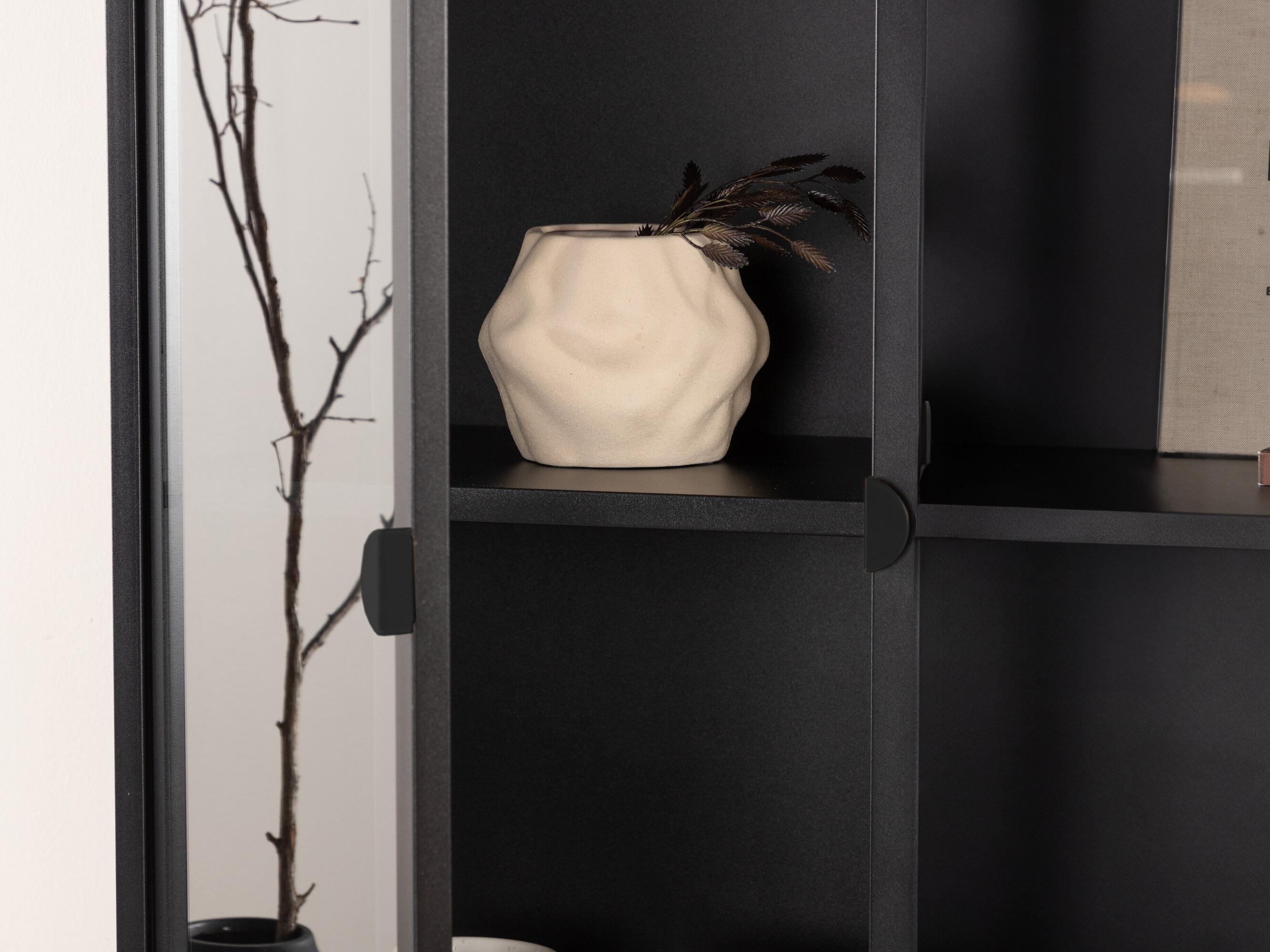 Plaukts Romcamu 103 (Melns)