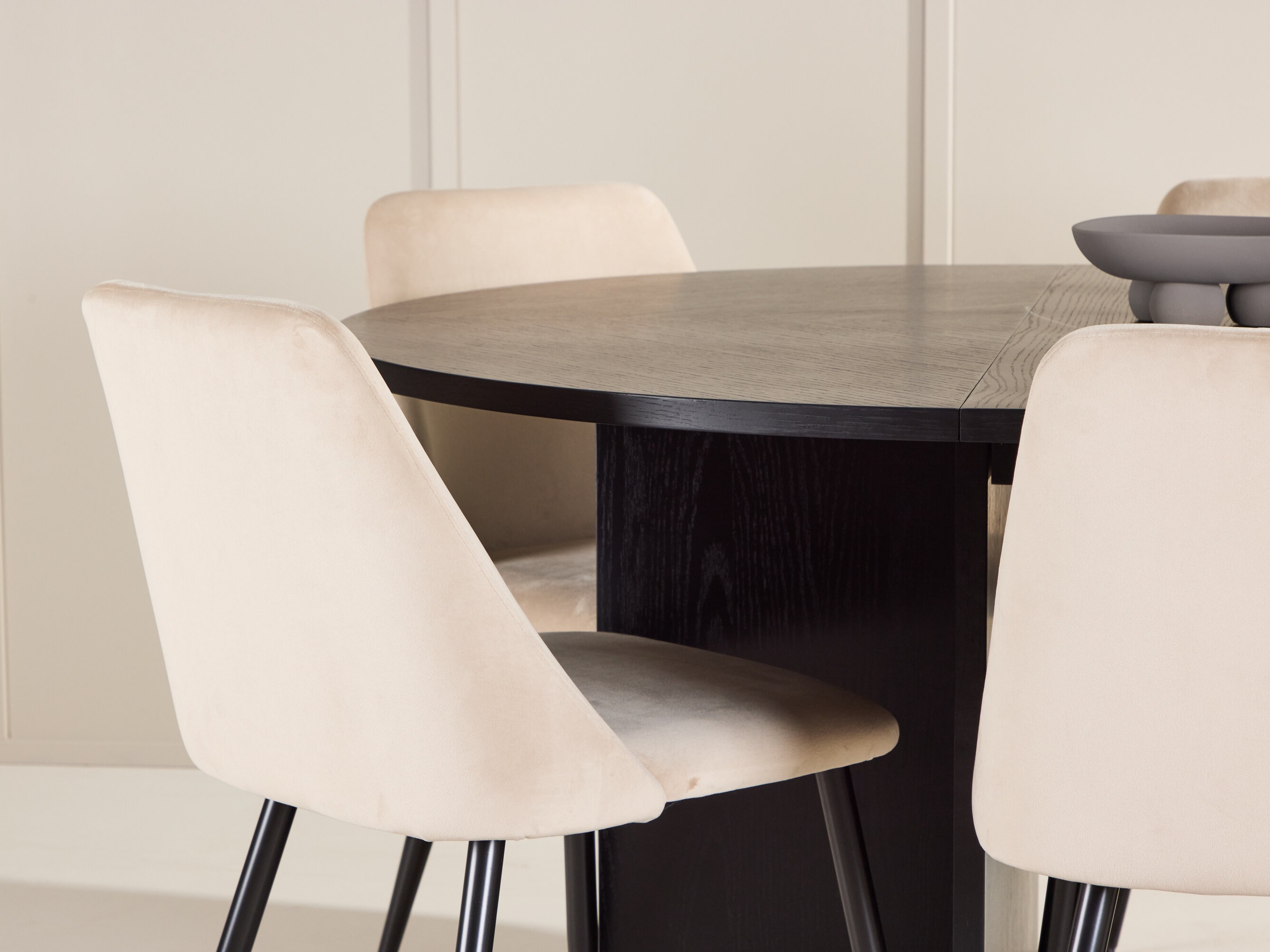 Ēdamistabas komplekts Dallas 4992 (Melns)