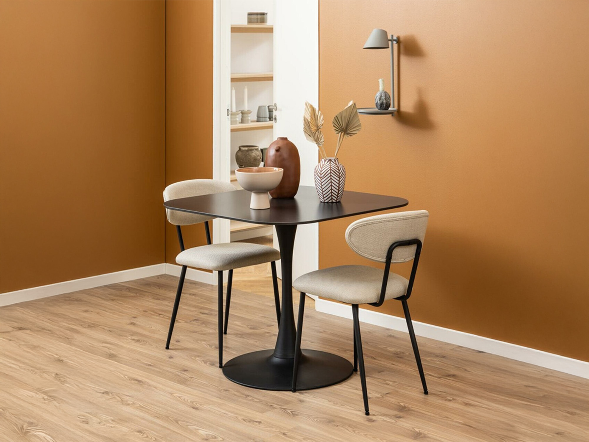 Galds Norsica 690 (Melns + Melnais marmors)