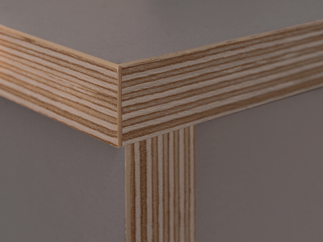 Skapis Fivetri 104 (Pelēkbrūns)