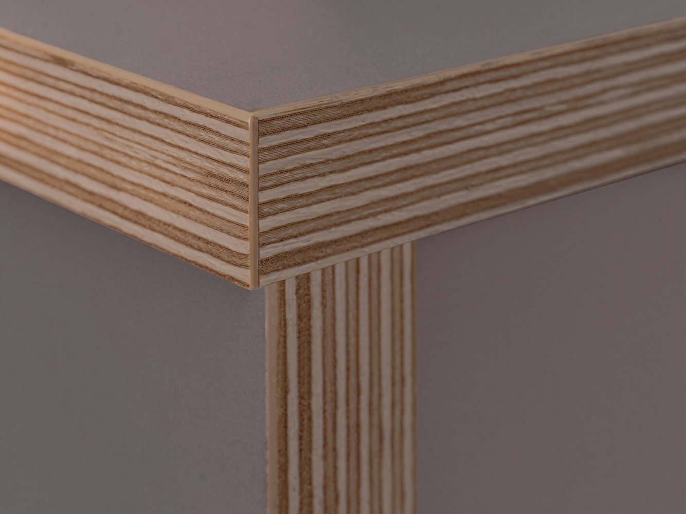 Plaukts Fivetri 106 (Pelēkbrūns)