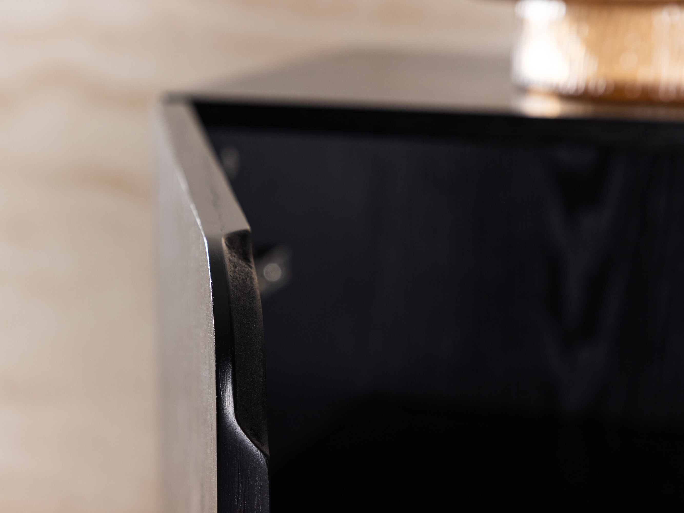 Skapis Dallas 5131 (Melns)