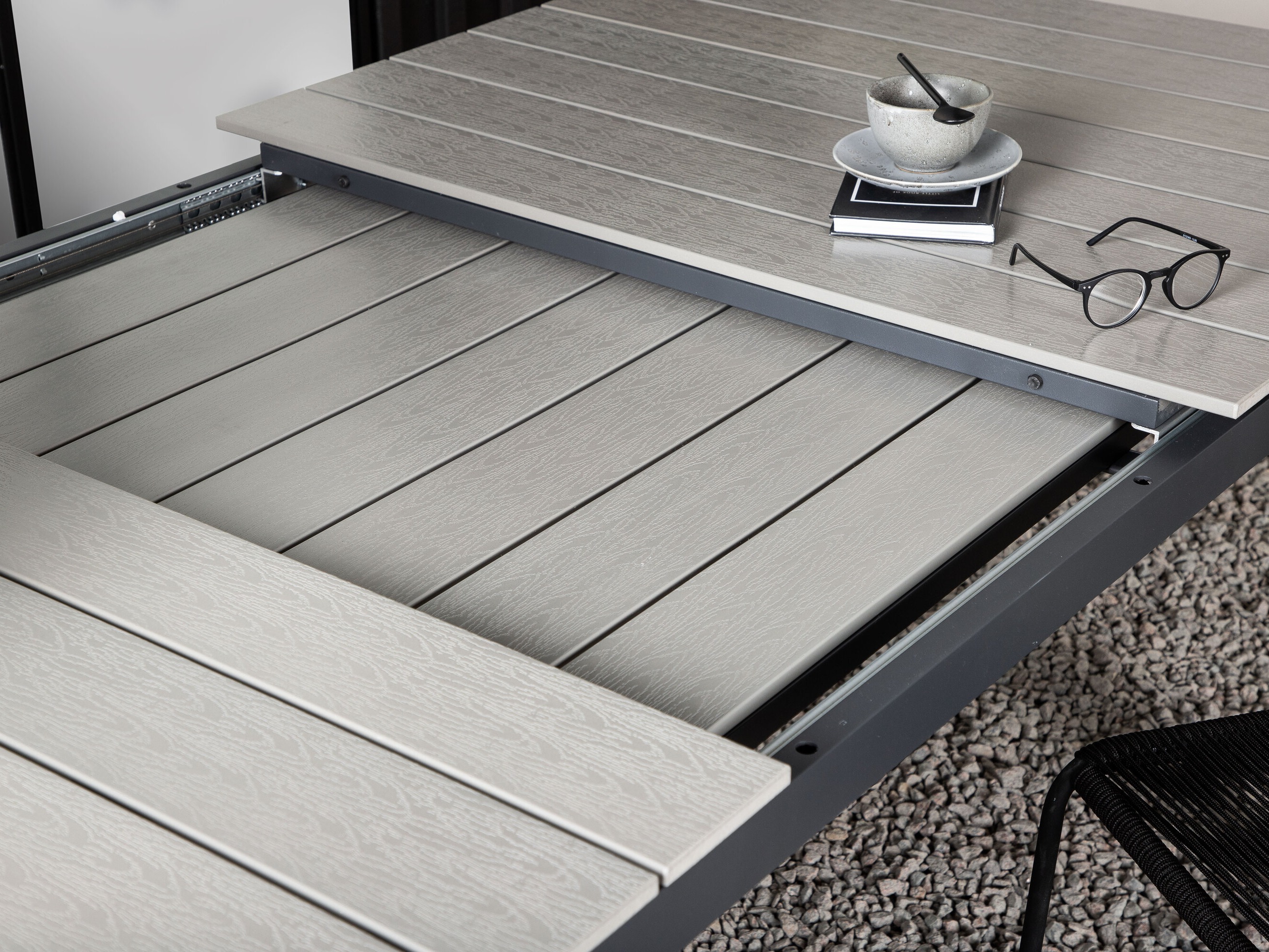 Galds un krēslu komplekts Dallas 2501