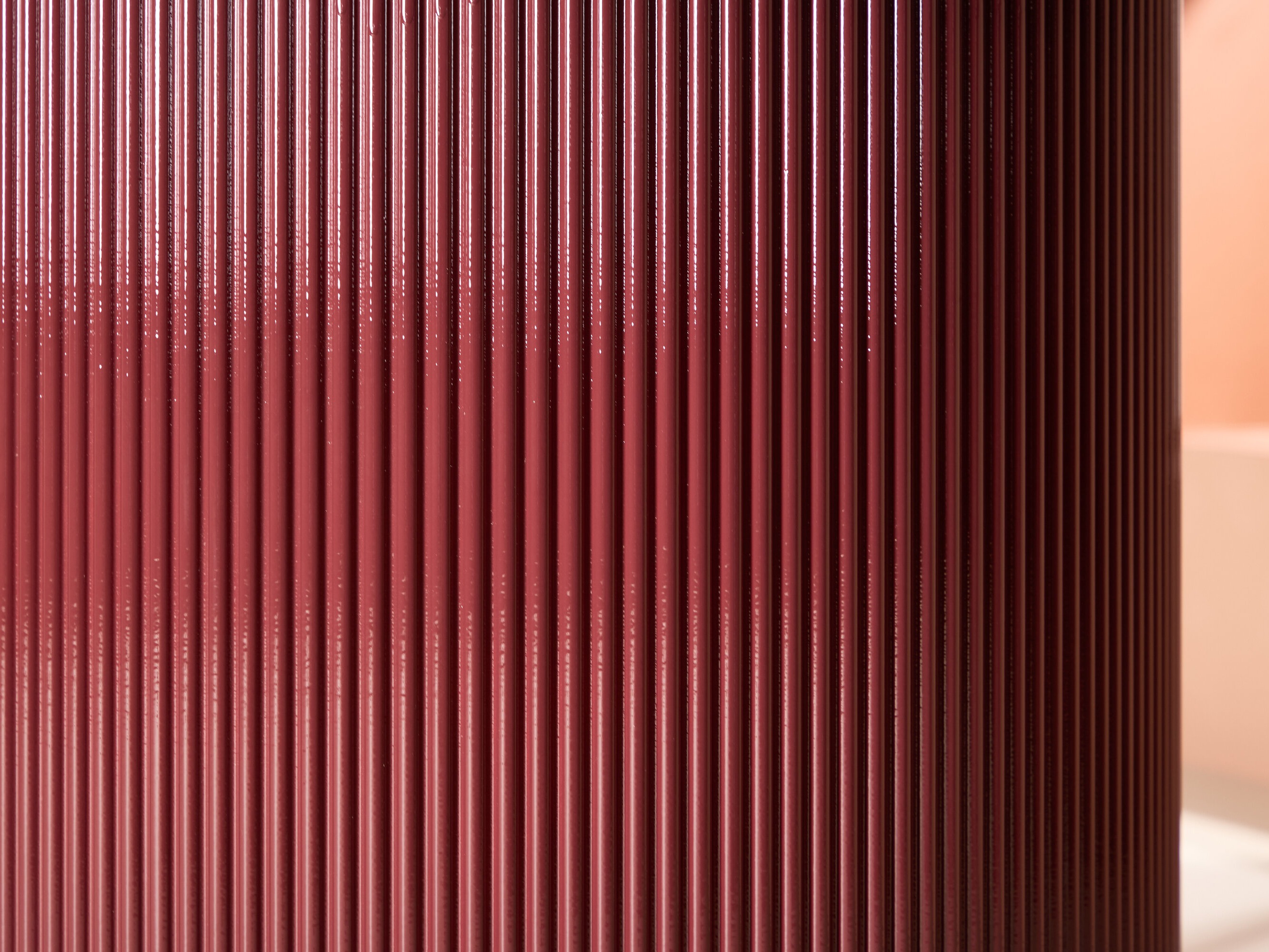 Galds SV3055 ar bojātu iepakojumu