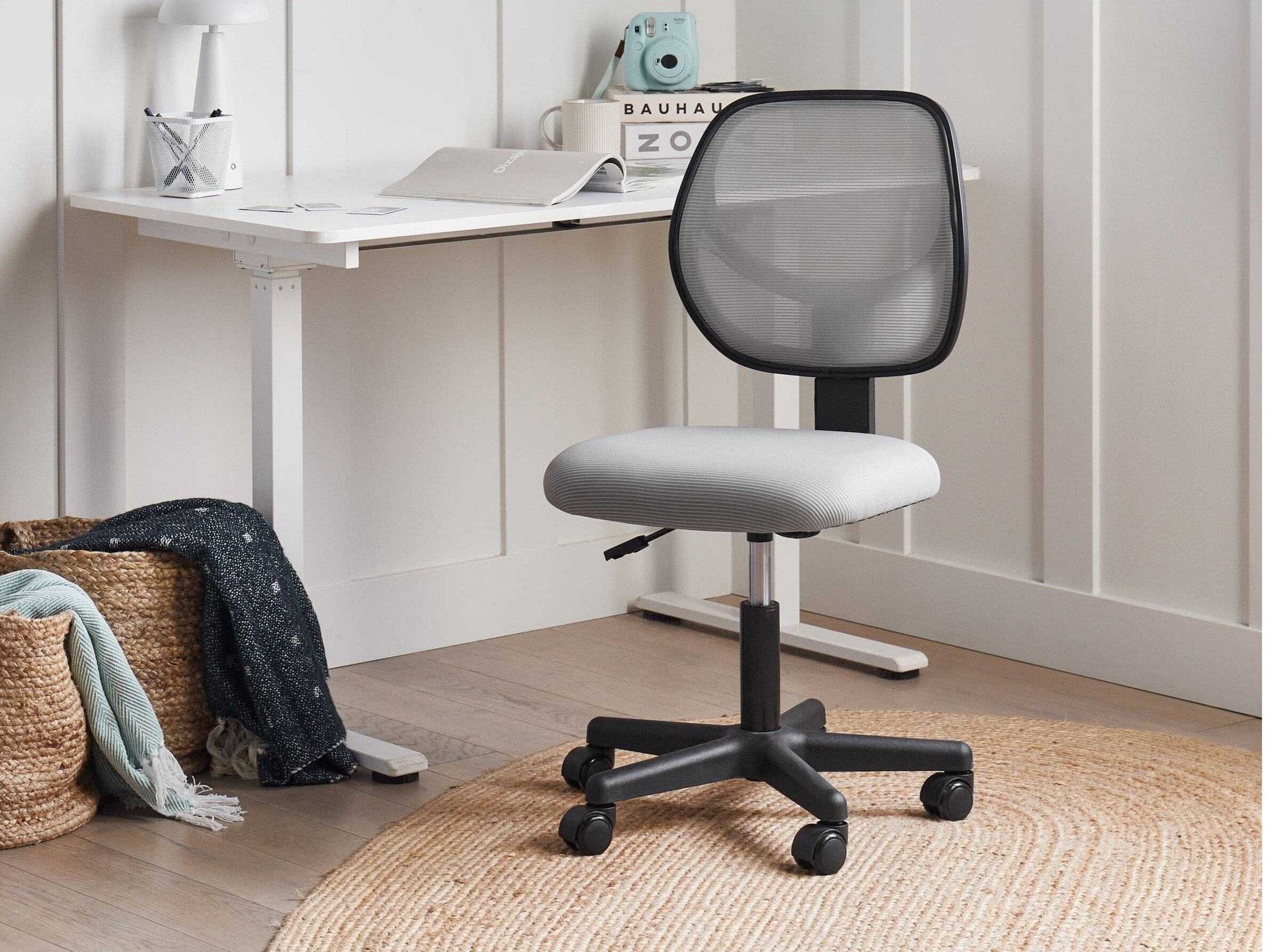 Biroja krēsls Berwyn 2920 (Gaiši pelēks)