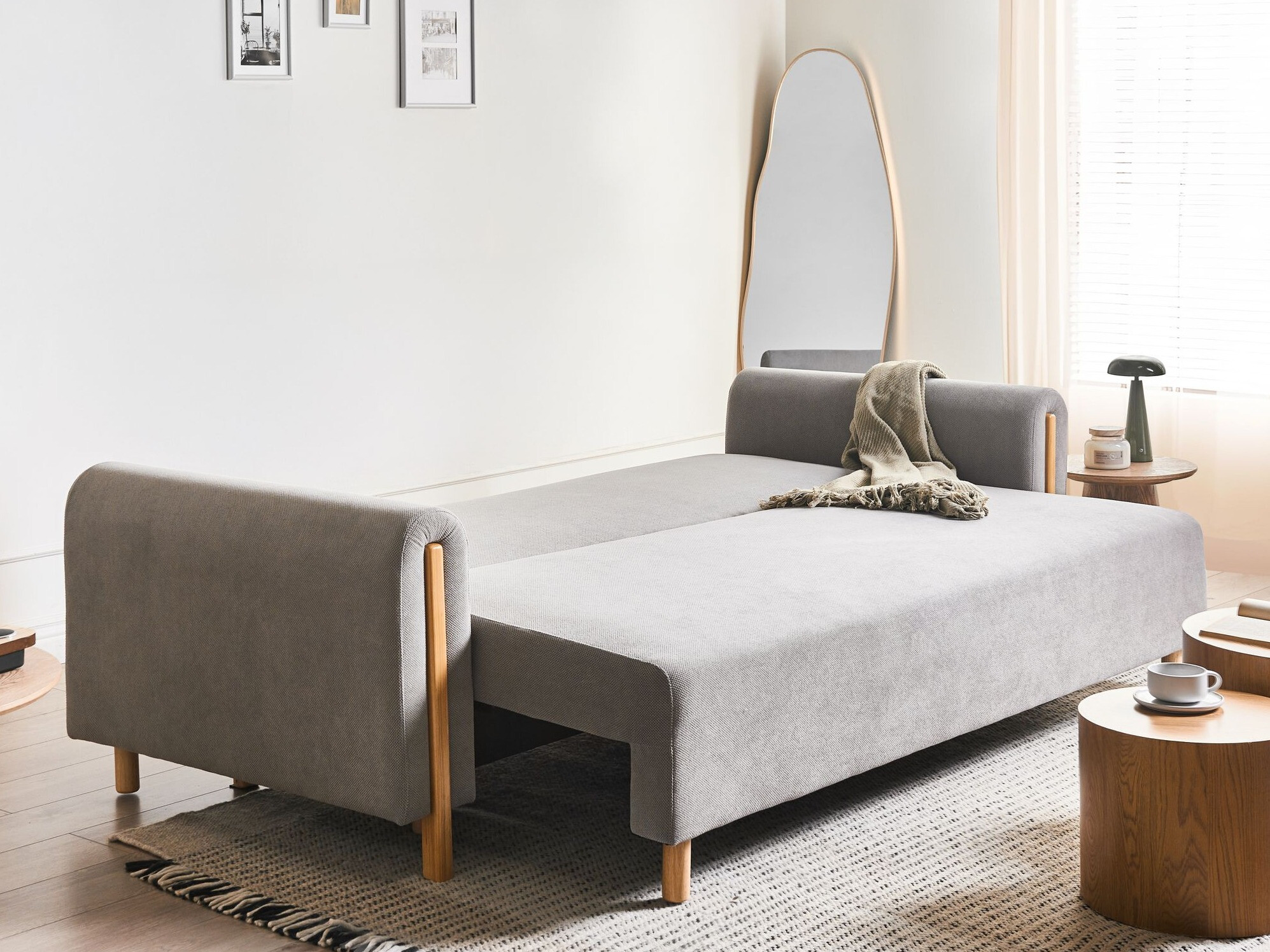 Dīvāns gulta Berwyn 2936 (Pelēks)