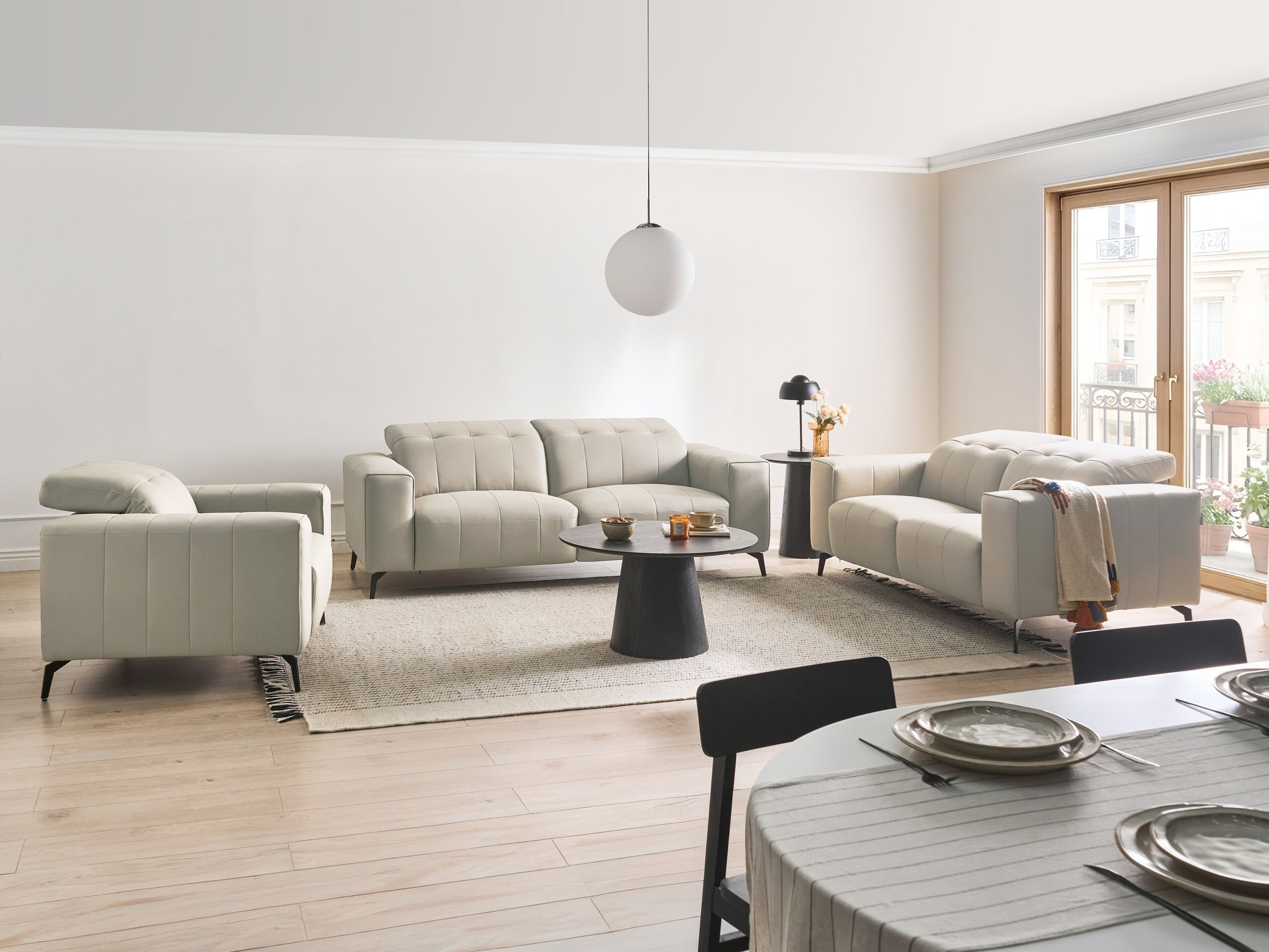 Mīksto mēbeļu komplekts Berwyn 2948 (Gaiši bēšs)