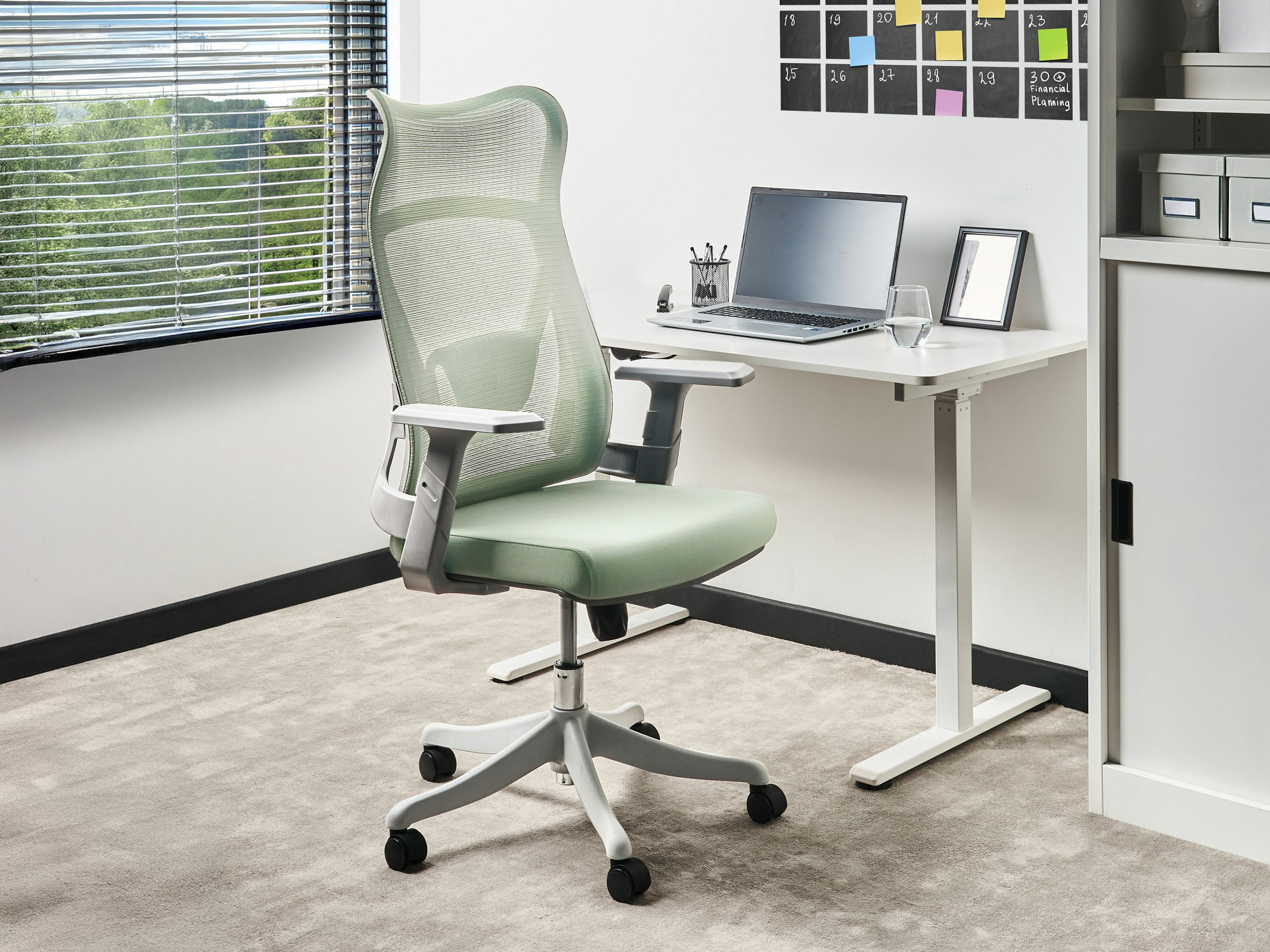 Biroja krēsls Berwyn 2939 (Zaļš + Pelēks)