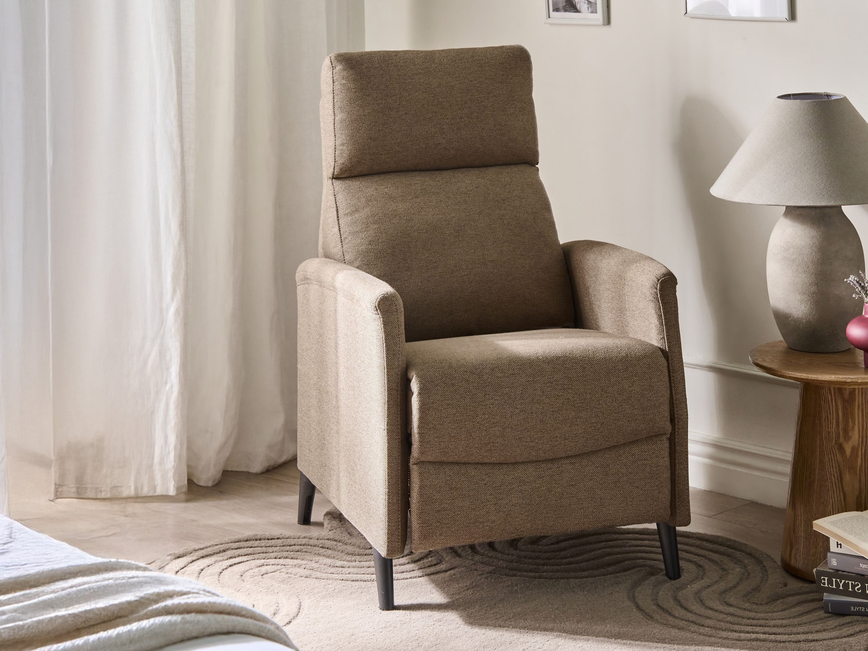 Krēsls reglainer Berwyn 2462 (Brūns)