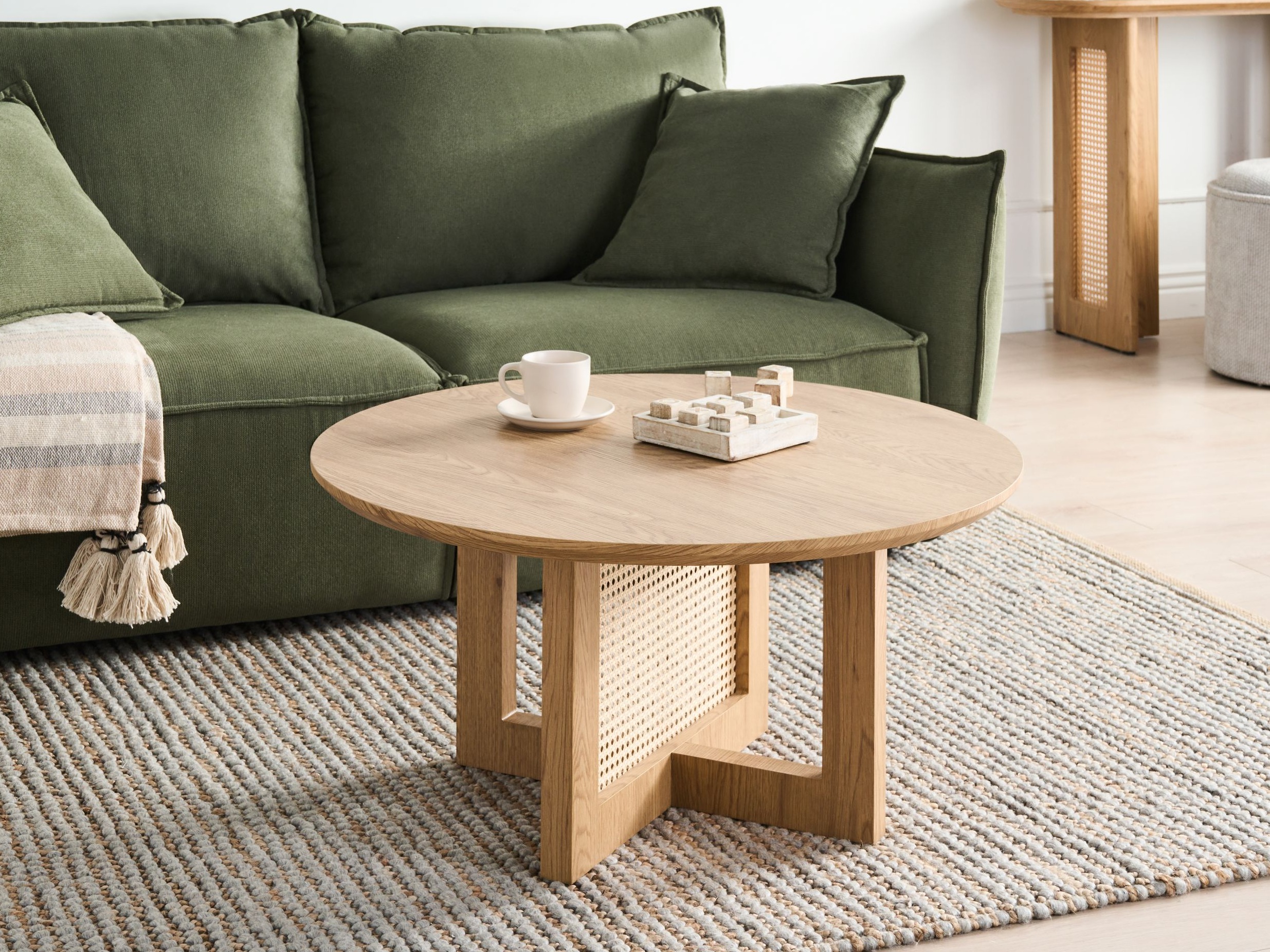 Žurnālu galdiņš Berwyn 3182