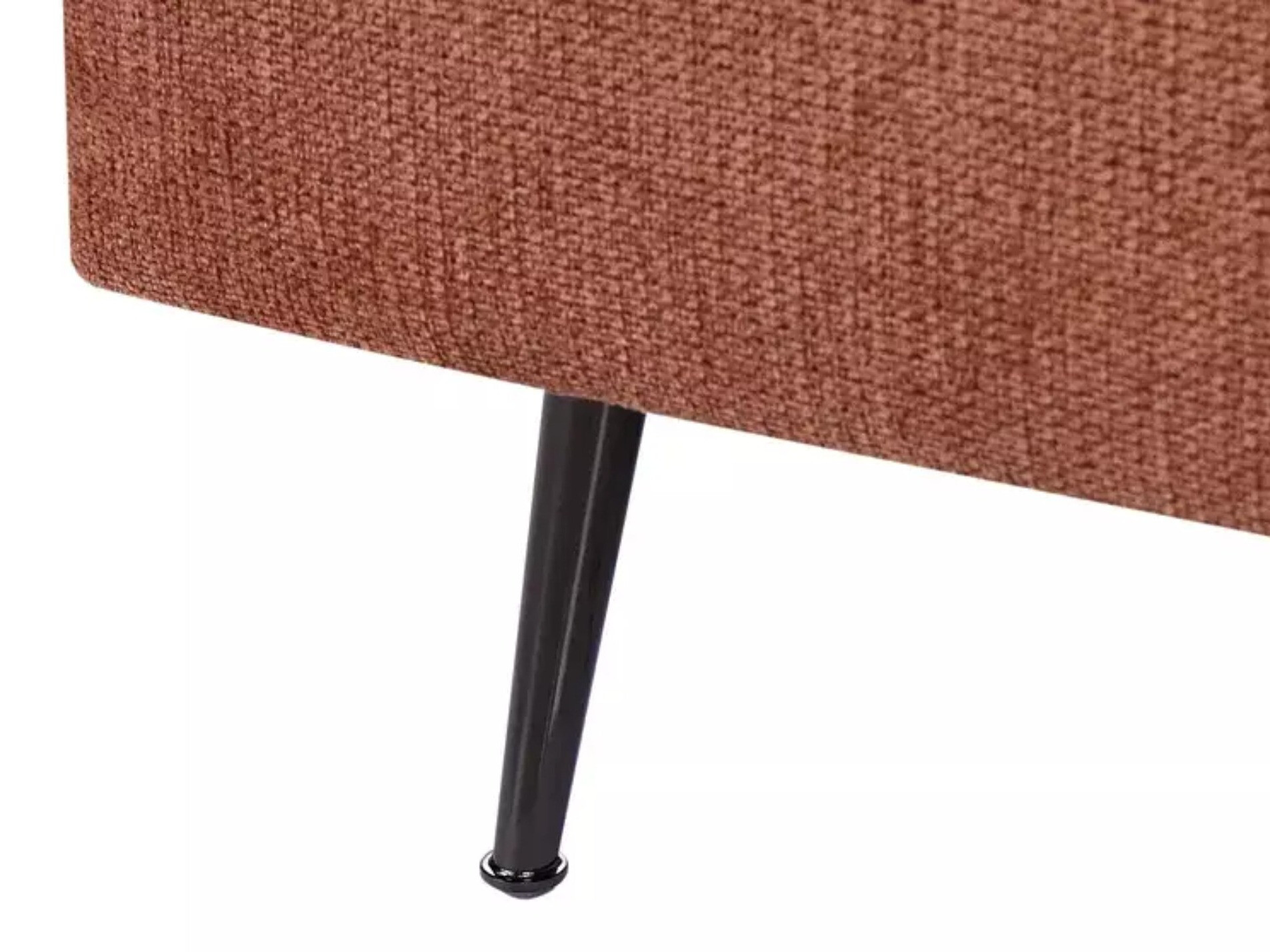 Kušete Berwyn 1062 (Sarkans)