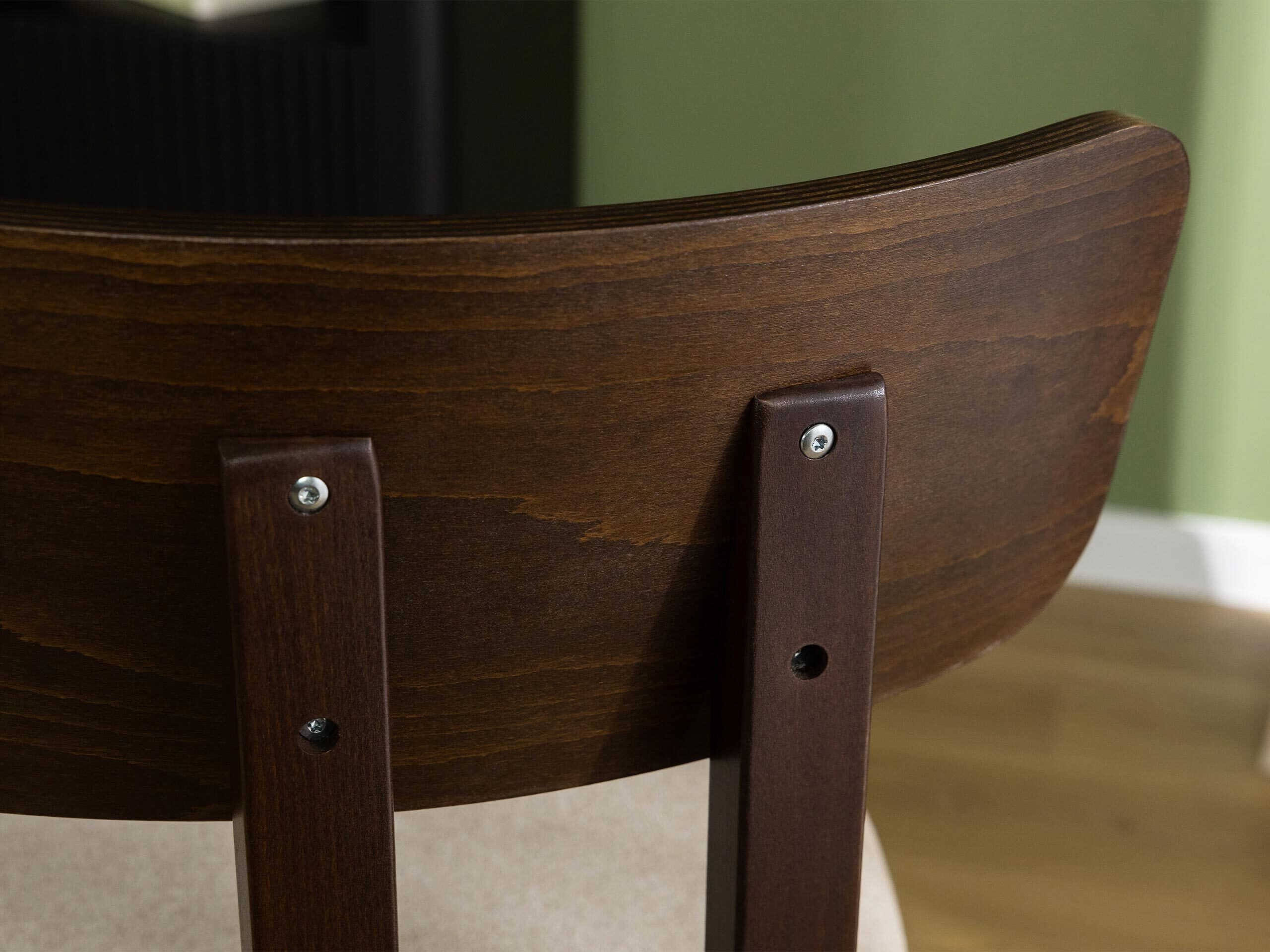 Krēsls Victorville 382 (Riekstkoks)