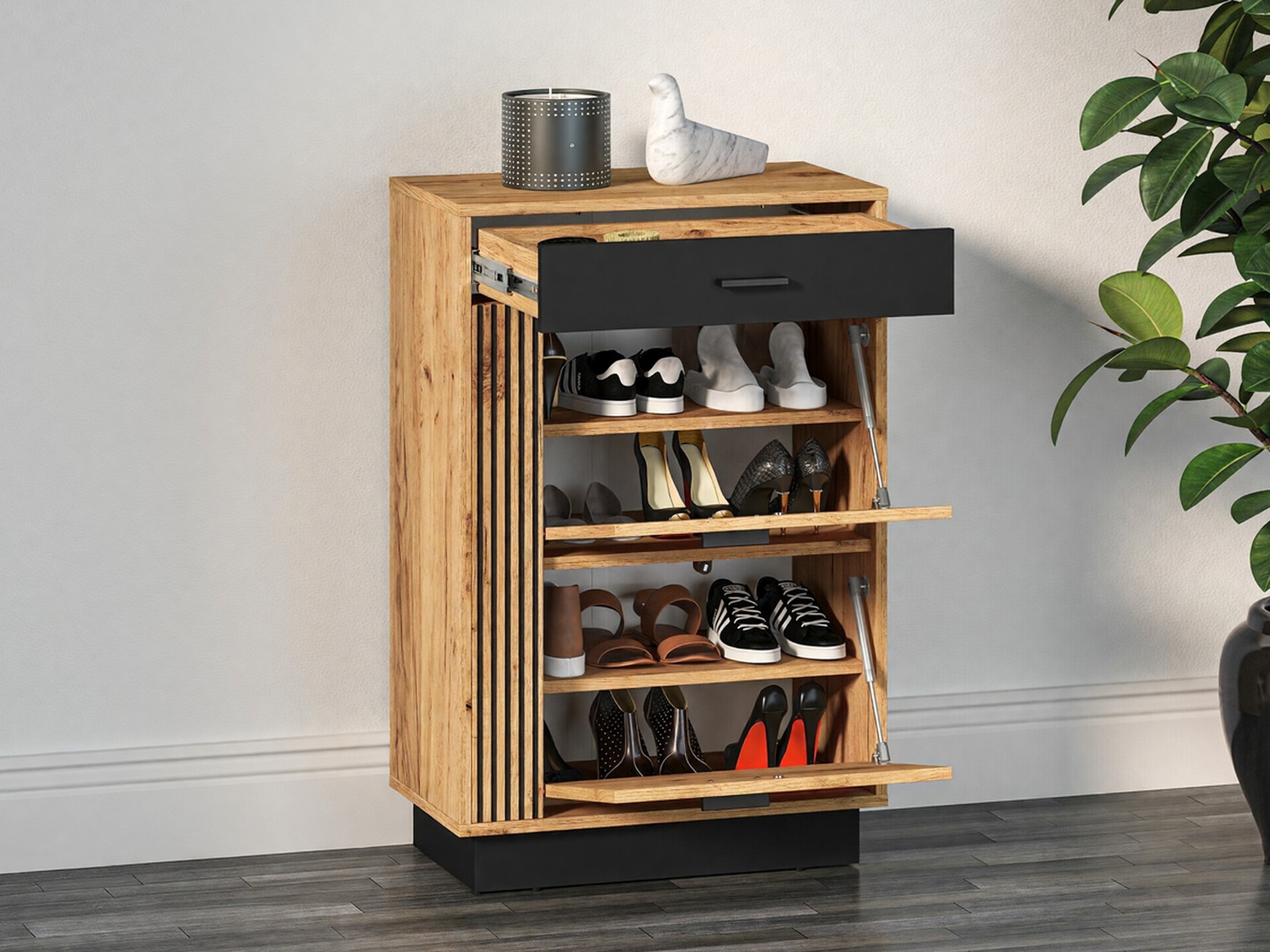 Kurpju kaste Revcire 103