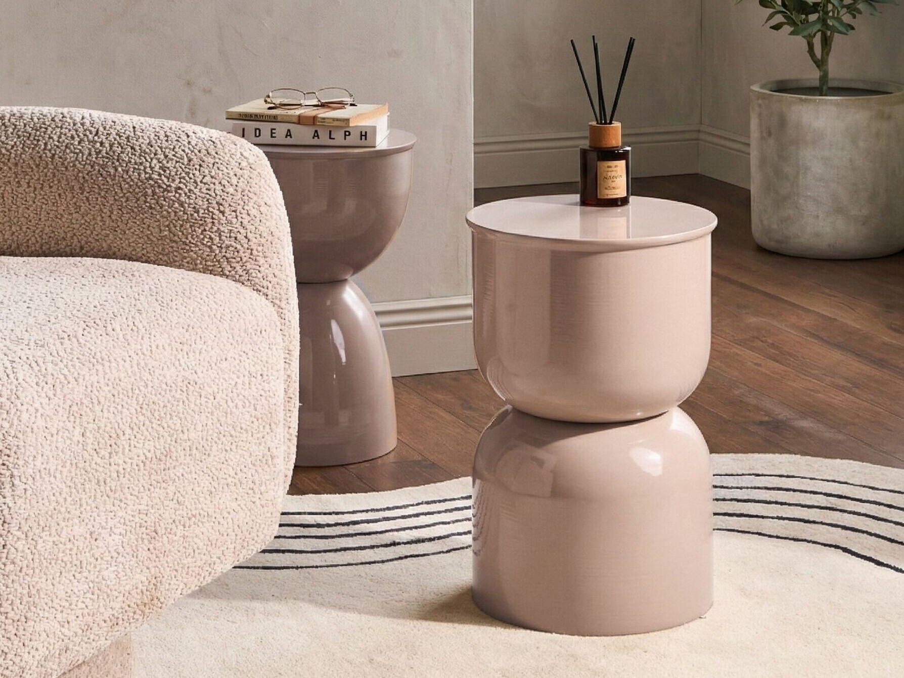 Kafijas galdiņš Berwyn 3291 (Gaiši bēšs)