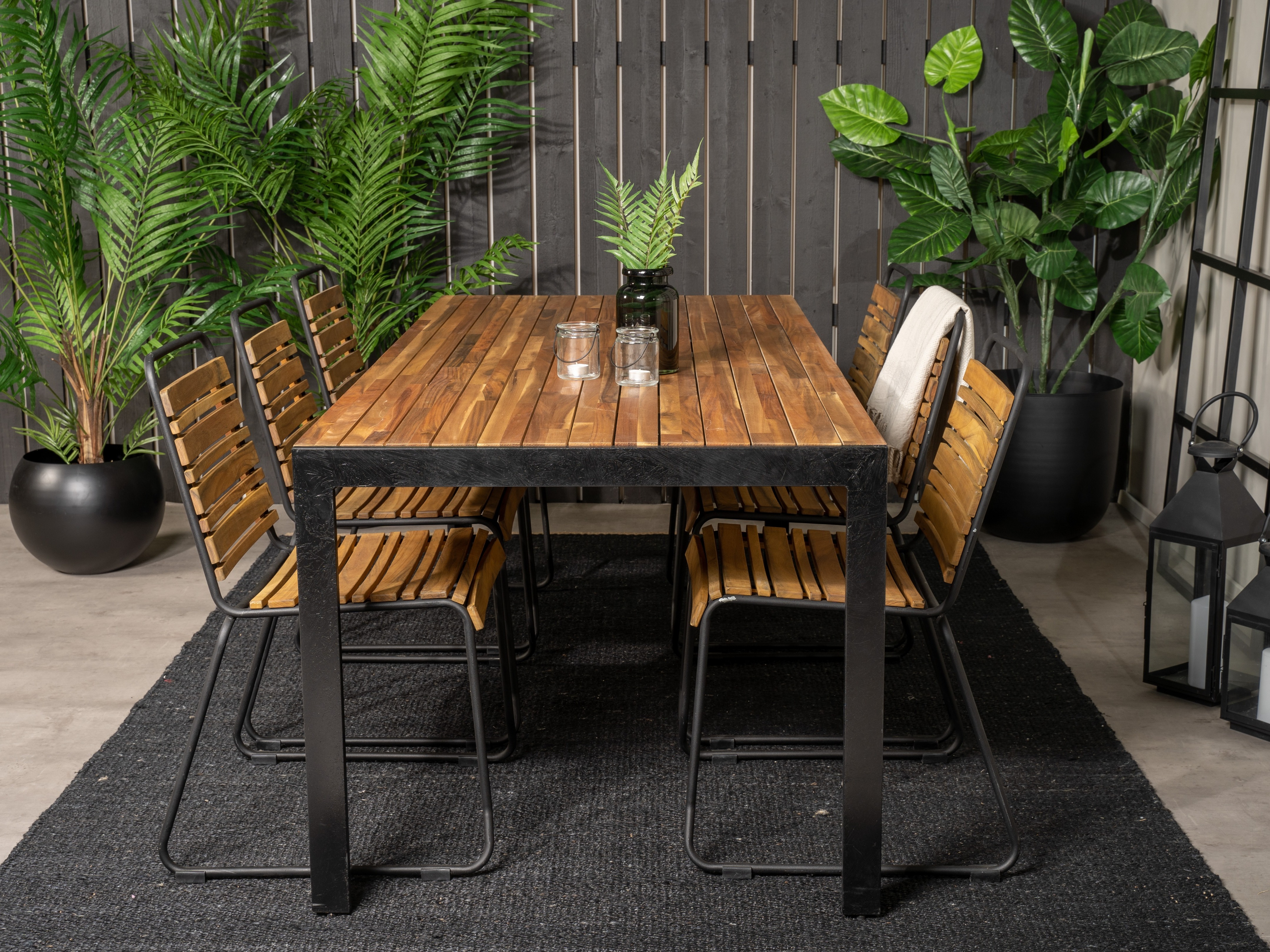 Galds un krēslu komplekts Dallas 5269