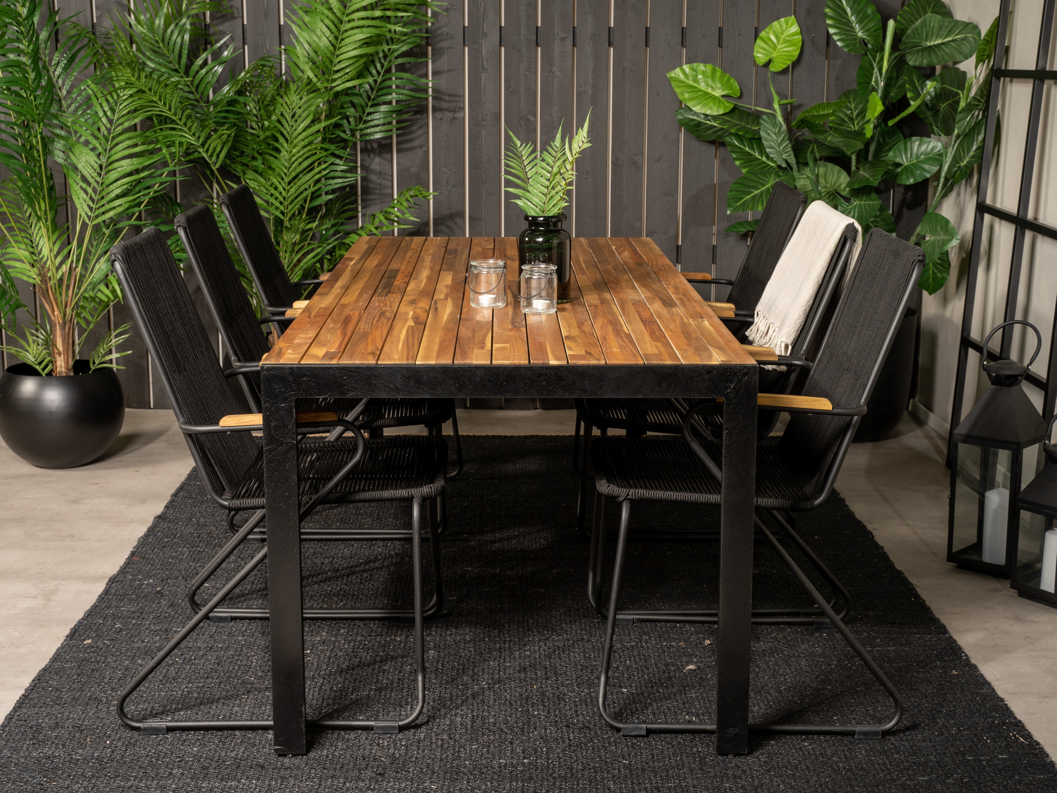 Galds un krēslu komplekts Dallas 5270