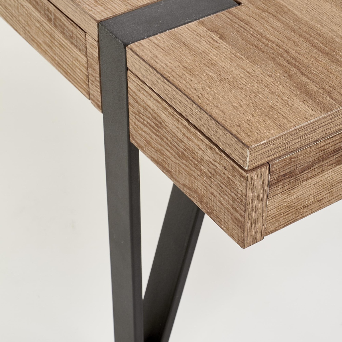 Žurnālu galdiņš Houston 659